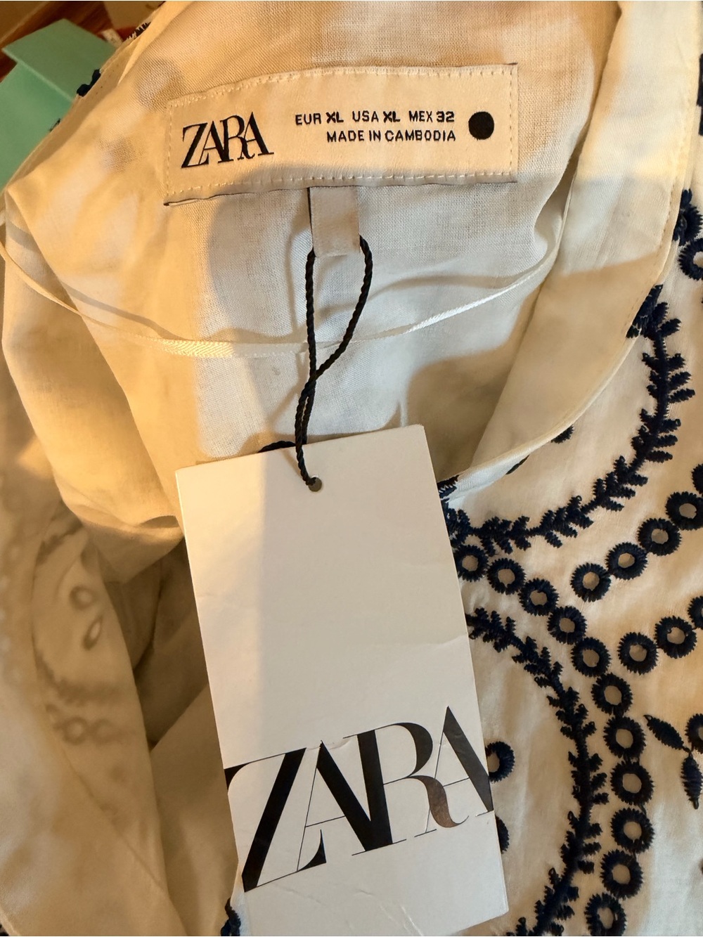 Zara ZW collection Embroidery belted Dress White & Dark navy Sz XL - Picture 15 of 16